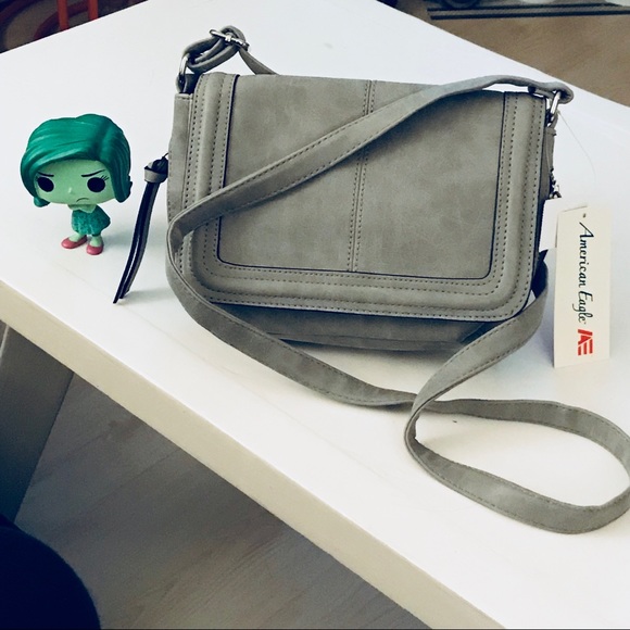 American Eagle Outfitters Handbags - American Eagle Farrah Crossbody
